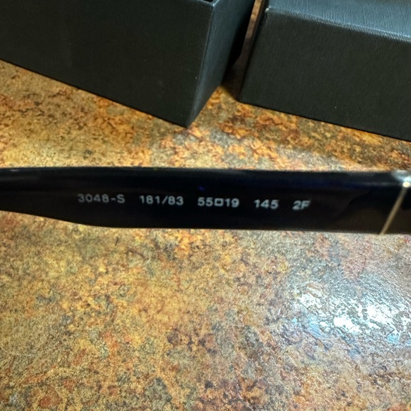 Persol sunglasses authentic PRICE DROP - Picture 7 of 10